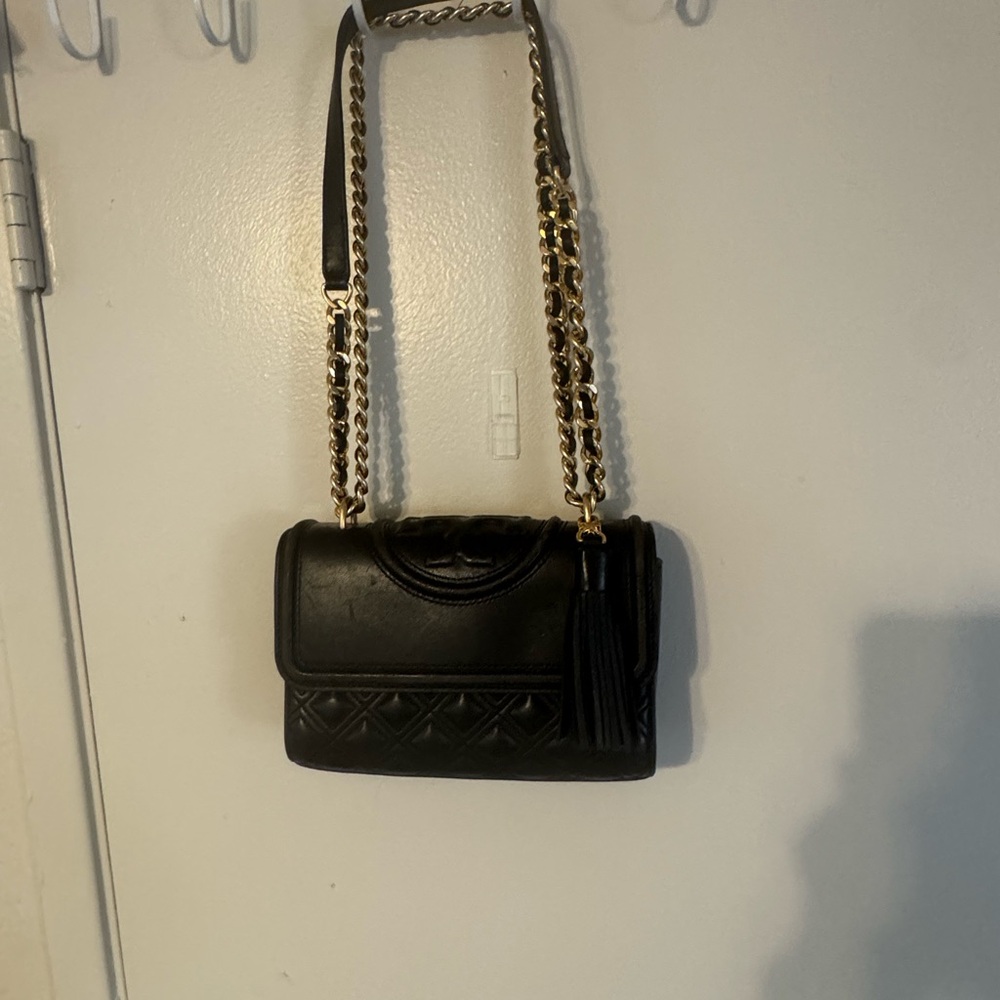 Tory Burch black quilted bag with gold Chain Shoulder Bag